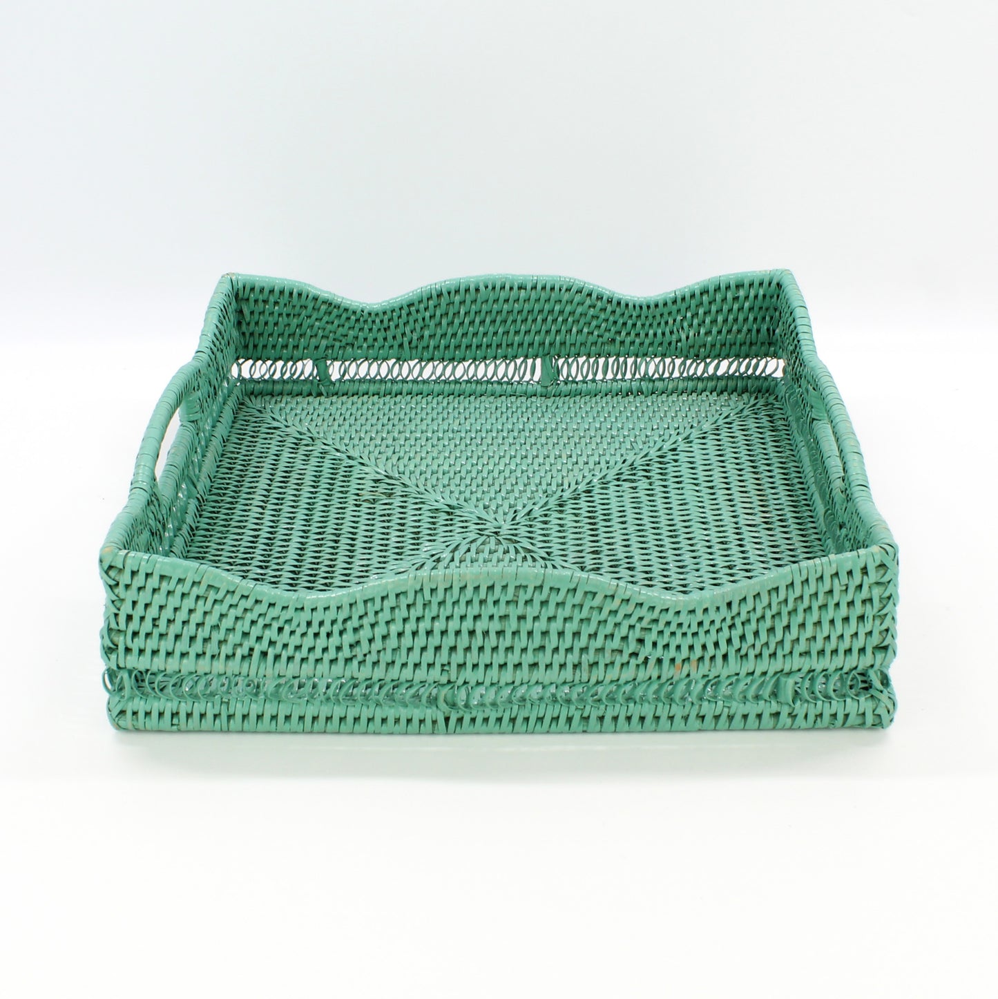 Weaved-Scalloped-Tray-Square-Small-Sustainable-Home-Organizing-Combination-015