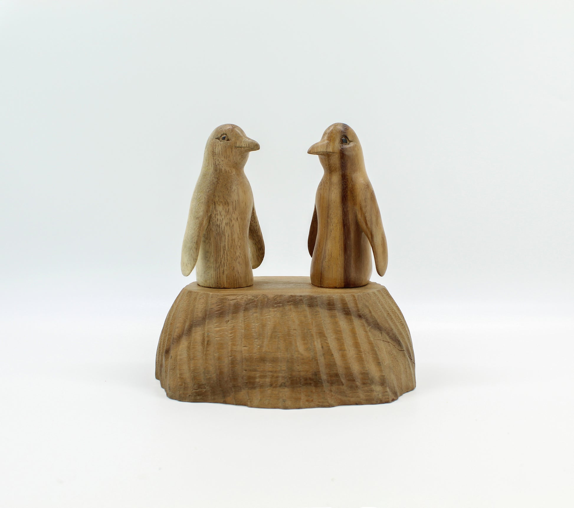 Wood-Penguin-Sculpture-Save-the-Arctic-Conservation-Wildlife-Climate-Change-002