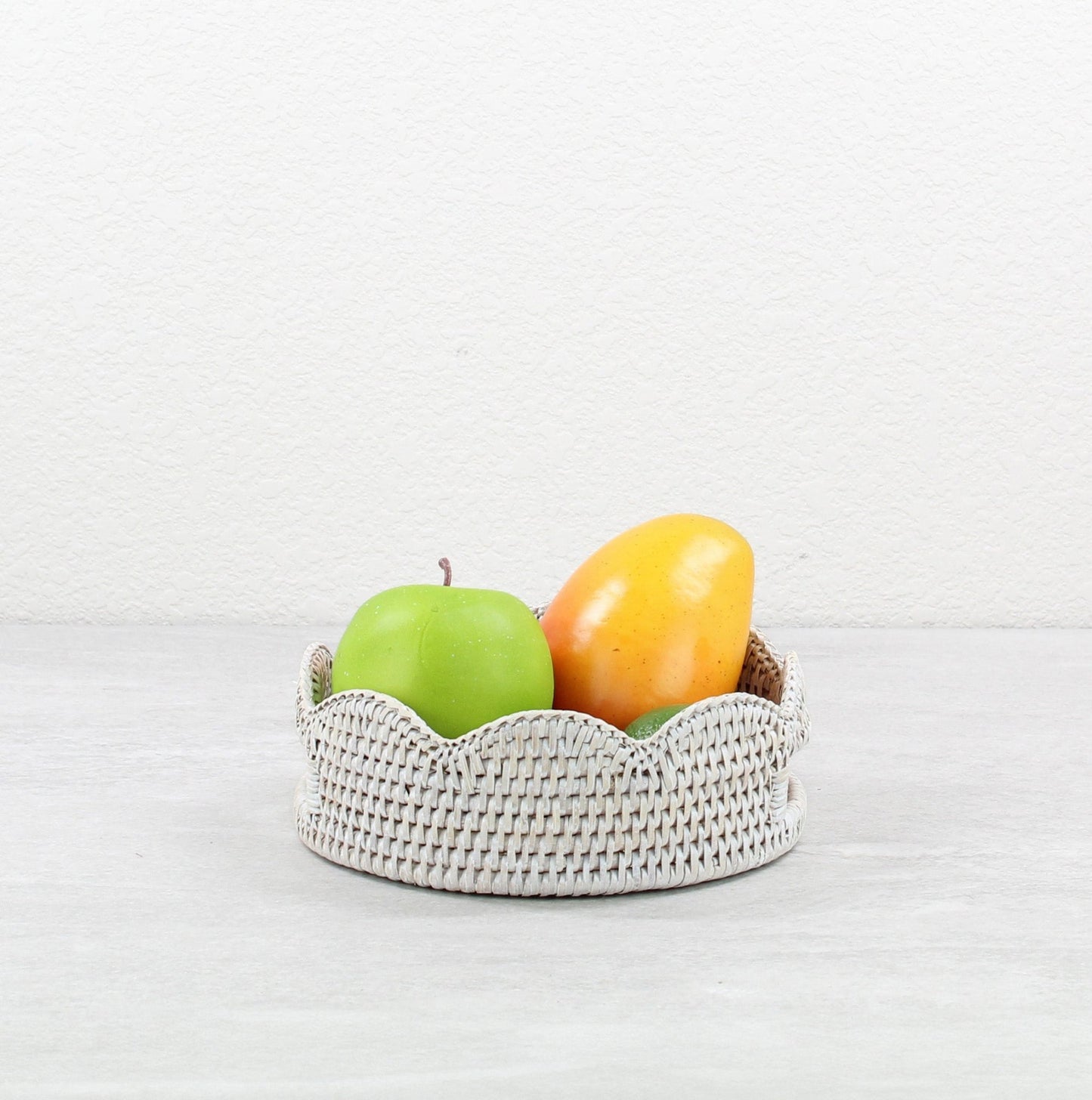 Eco Handcraft round scalloped rattan basket in whitewash – handmade storage or fruit bowl with coastal farmhouse charm